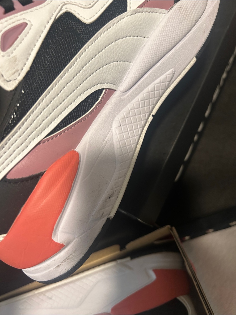 Women’s Puma Sneaker - Picture 3 of 7